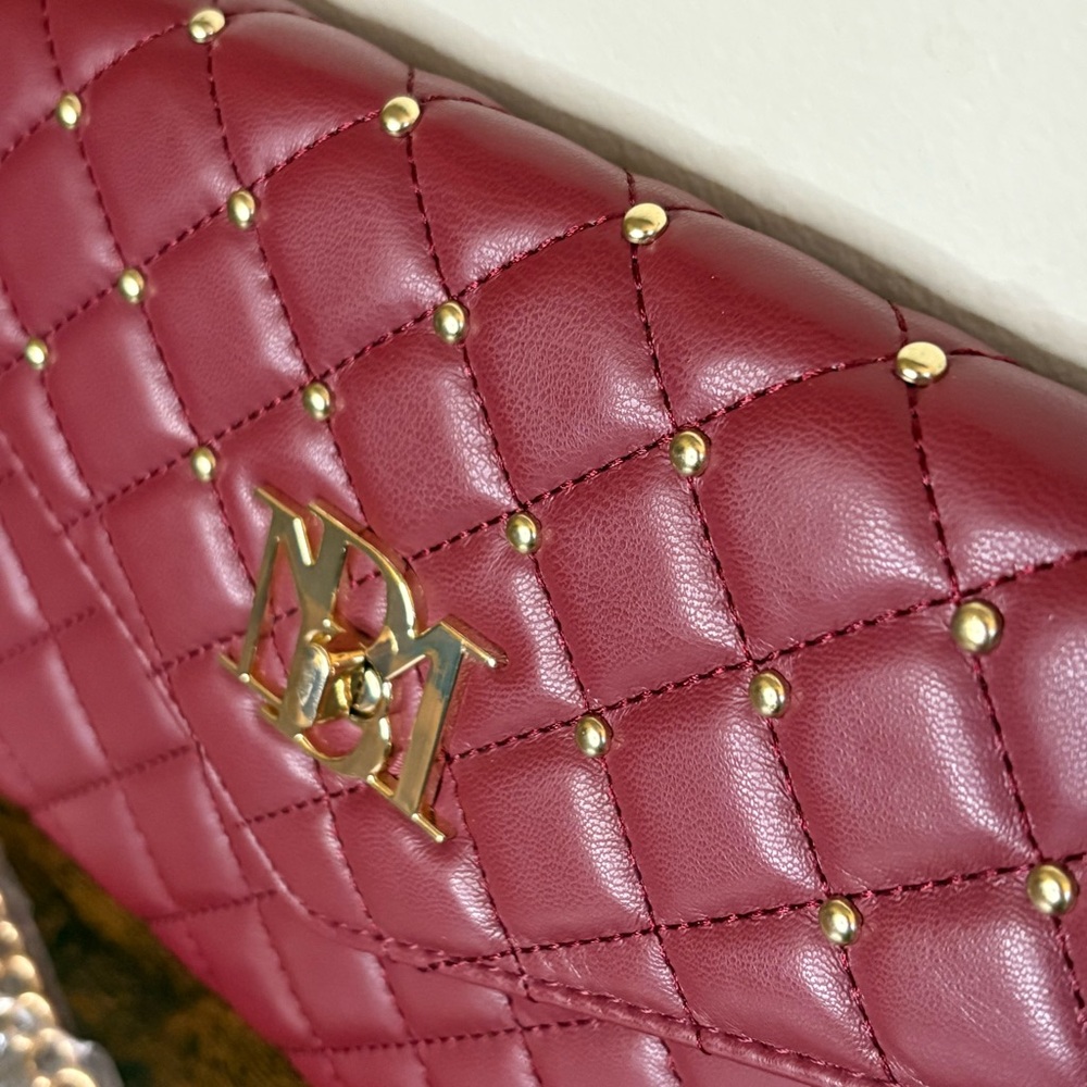 Badgley Mischka Burgundy Quilted Chain Crossbody NWT - Picture 5 of 9